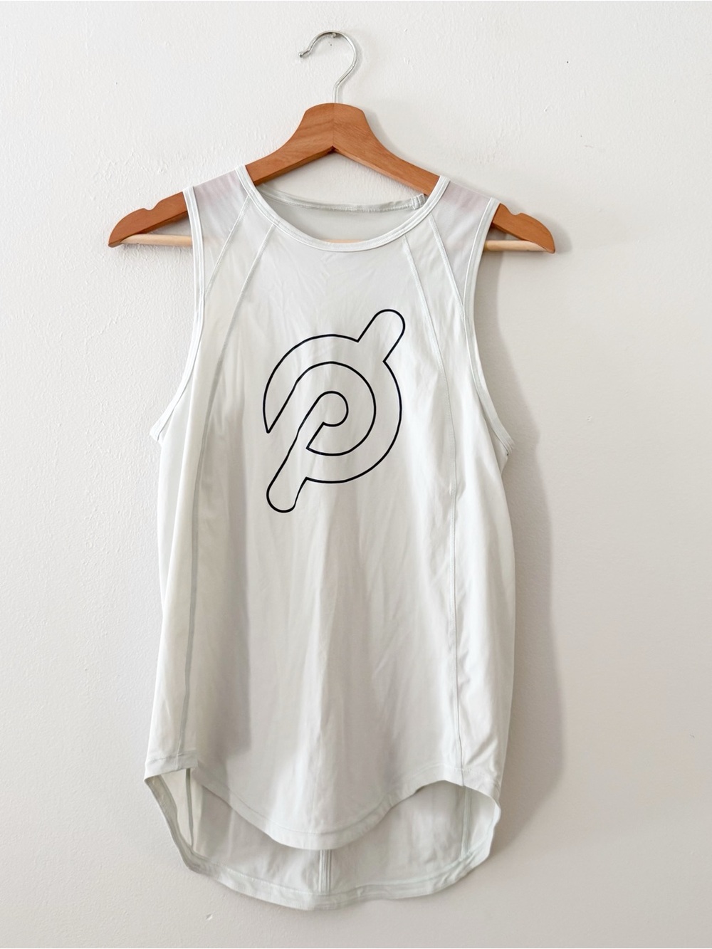 Lululemon Peloton tank top Womens. No size tag. It looks like a size 8. See meas